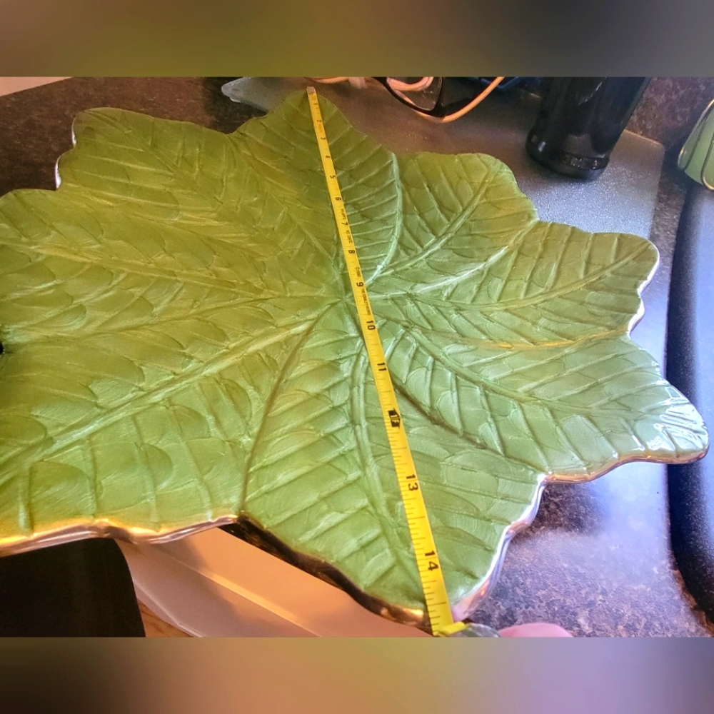 Julia Knight Round Leaf Platter 15” • Color - Mojito